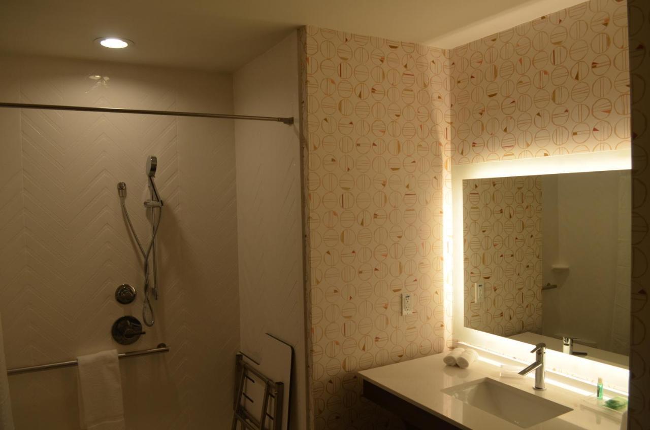 Holiday Inn - Nw Houston Beltway 8 By Ihg Eksteriør billede